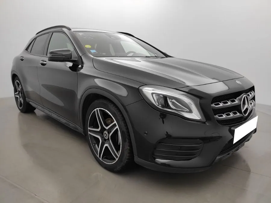 Mercedes-Benz GLA 200 D FASCINATION 4-MATIC 7-G DCT Image 1